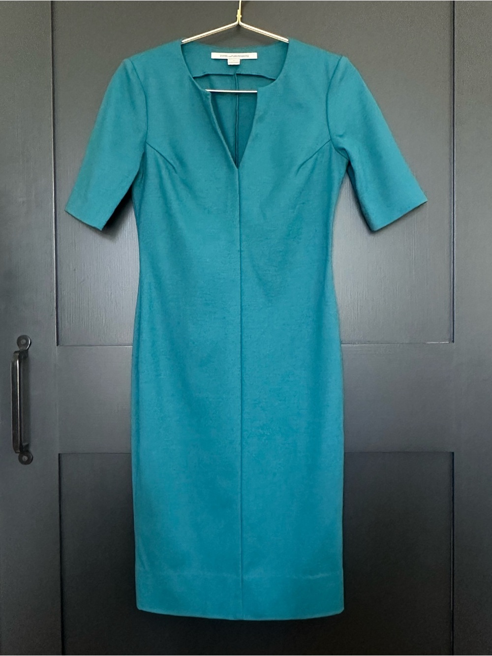 DVF Diane Von Furstenberg
Aurora Sheath Dress in teal stretch wool/ size 2